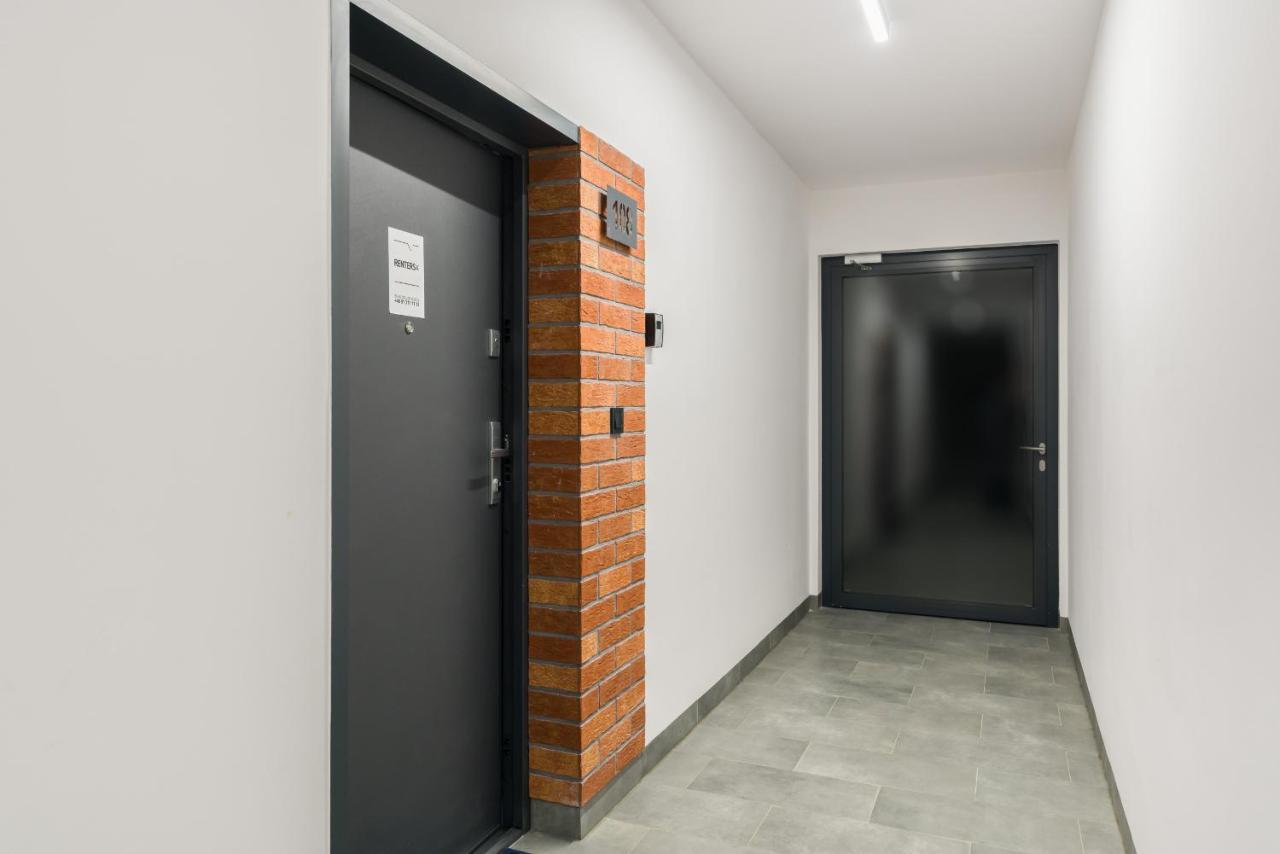 פוזנן Osiedle Goplana Apartments Free Garage By Noclegi Renters מראה חיצוני תמונה